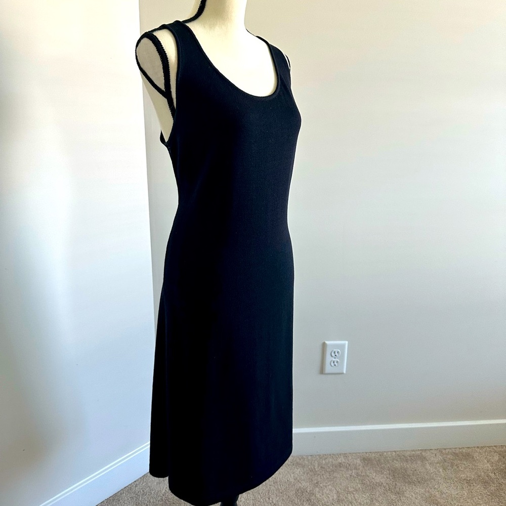 ST JOHN nit dress ! Classic